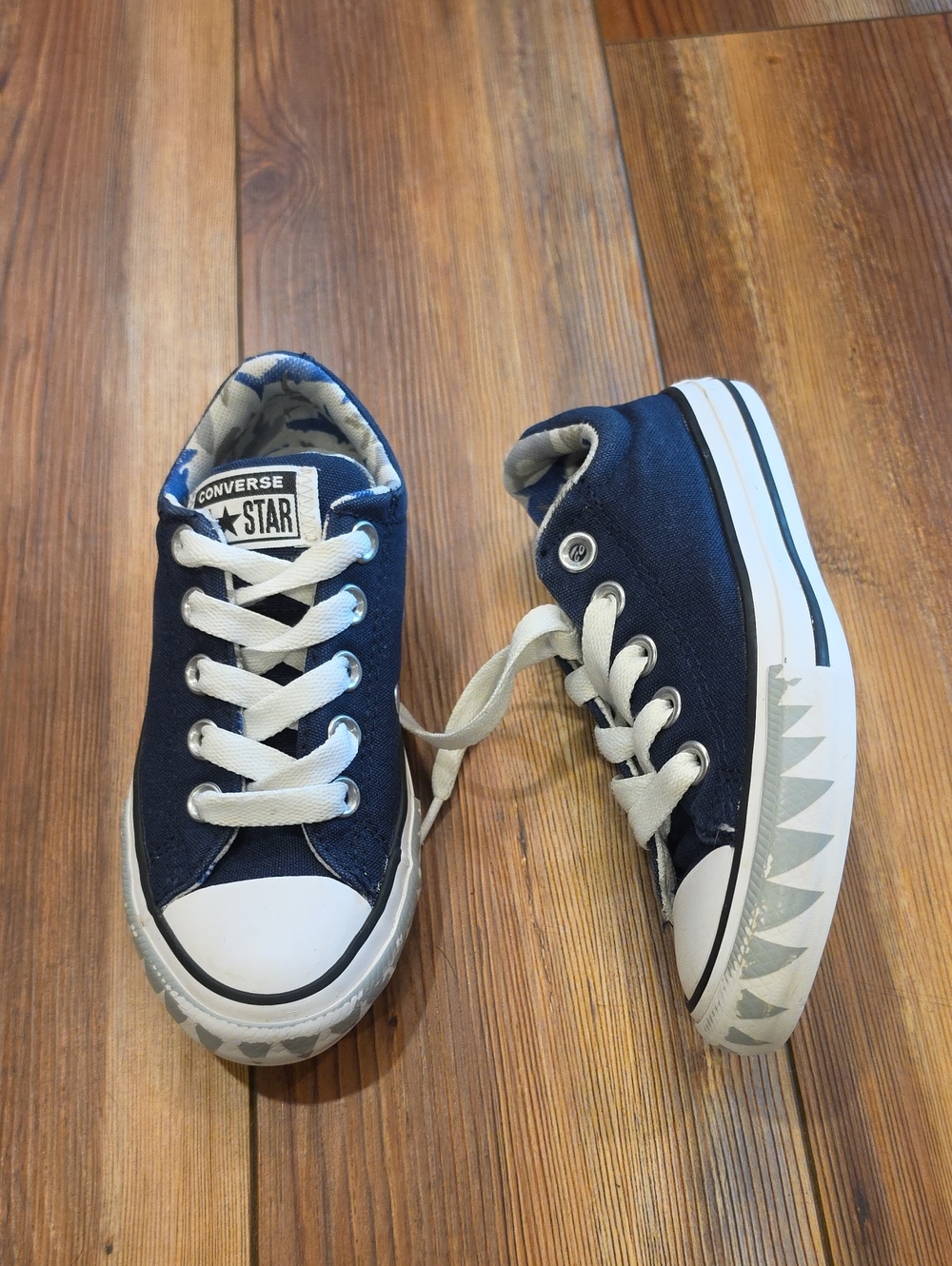Converse  Navy and White Low Top Sneakers